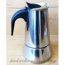 Гейзерная кофеварка на 6 чашек
