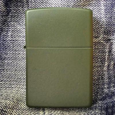 Запальничка Zippo 221 Classic Green Matte