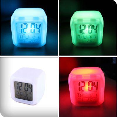 Часы-будильник хамелеон Часы-будильник хамелеон